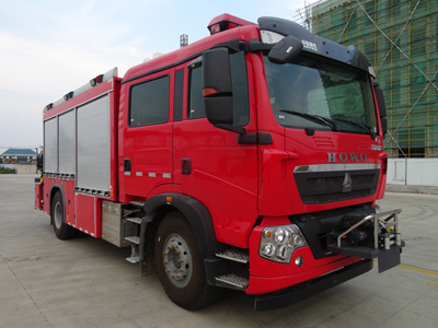 重汽豪沃搶險(xiǎn)救援消防車(chē)